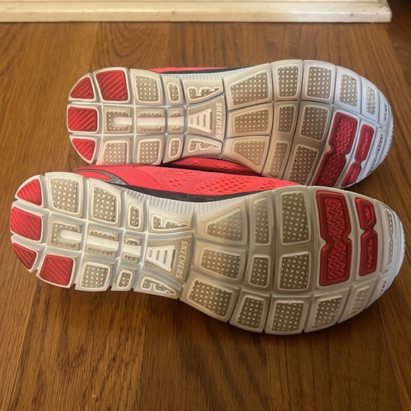 Pink Skechers memory foam tennis shoes - Picture 2 of 4